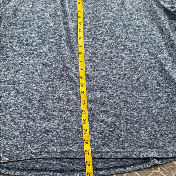 Under Armour Blue Short Sleeve Tee Moisture-Wicking Performance Tech Tee Loose - Picture 7 of 7